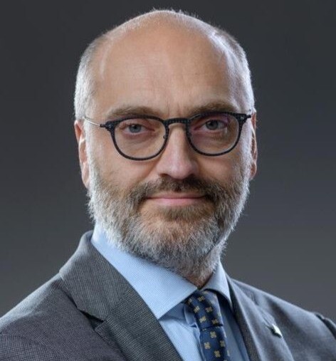 07a848ba-b48a-4fe8-a38a-50af89b6dd85_medium