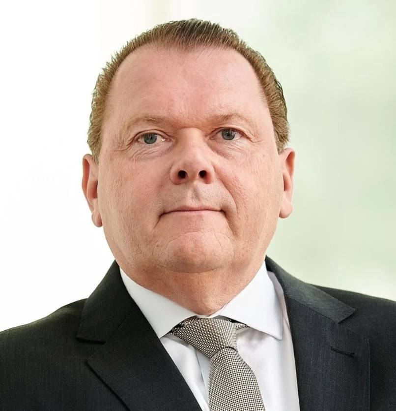 1 csm_Branche_Interview_Bursian_Rejl_Randolf_Bursian_Evonik_461fc6a97b (1)