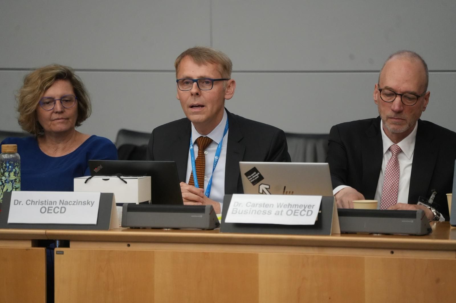 The OECD Committee on Scientific and Technological Policy's Chair Dr. Christian Naczinsky opened the discussion.