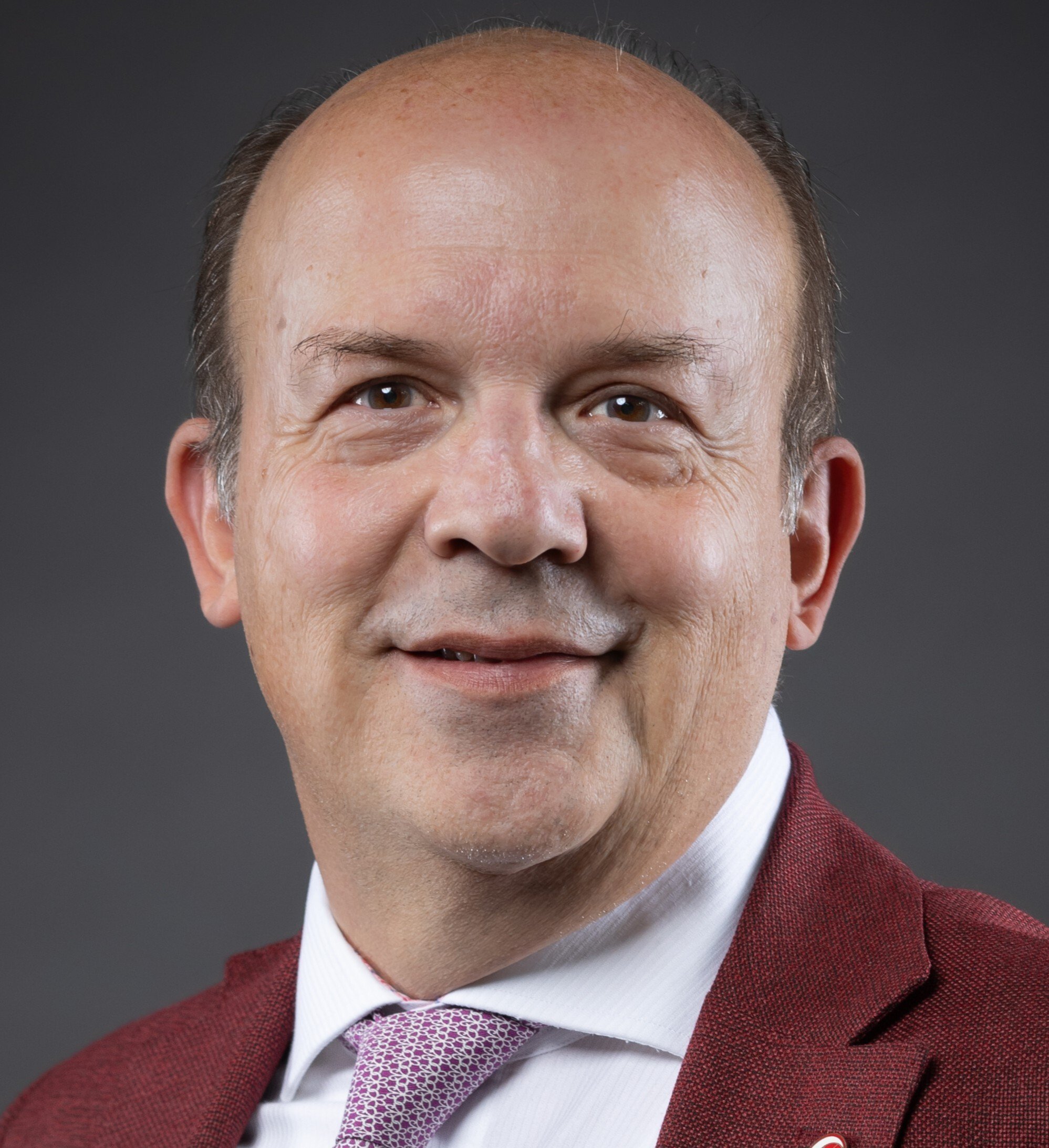 Dr. Yılmaz Argüden