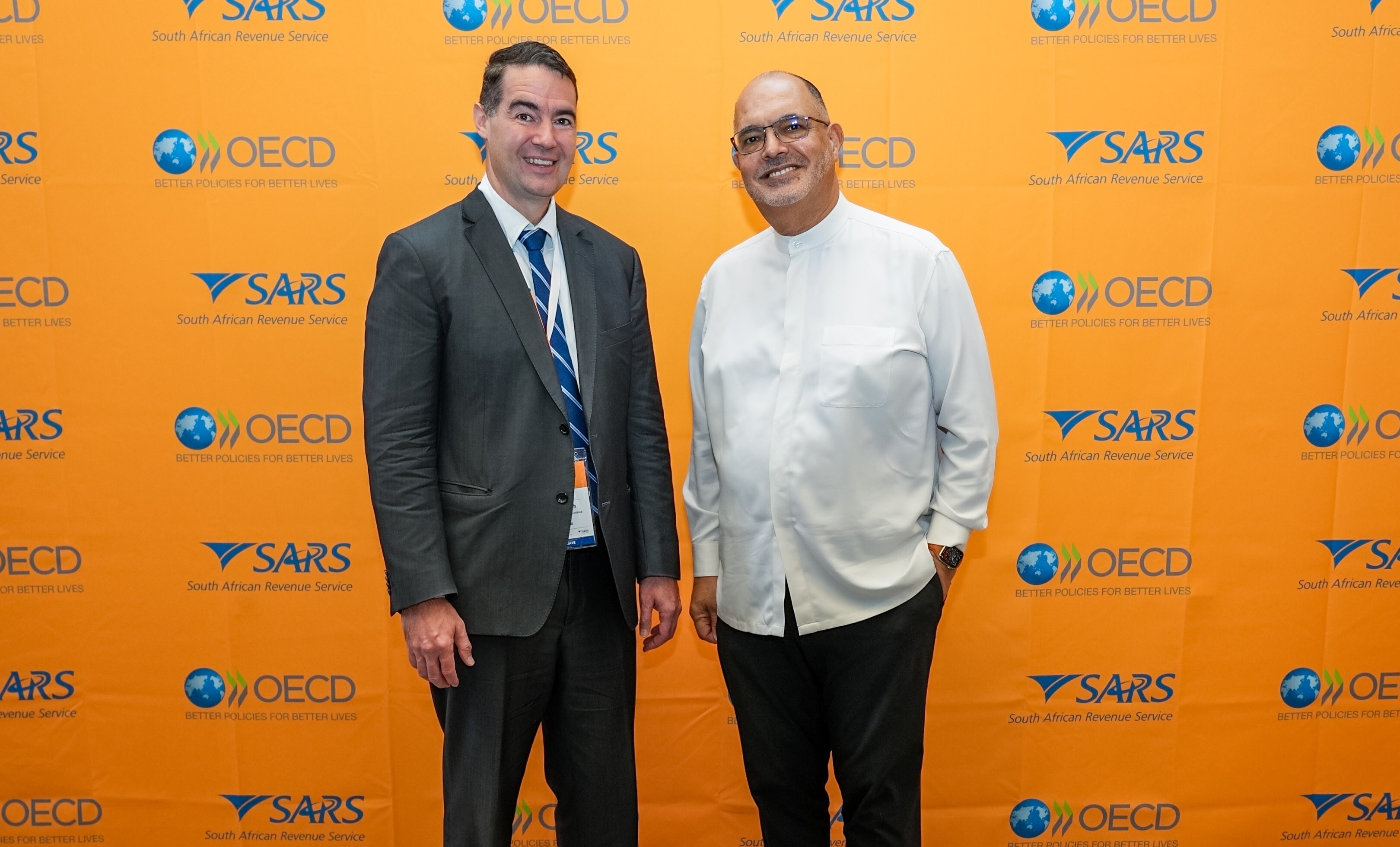 Left to right: Our Tax Committee Co-Chair and Google's Daniel Smith with the SARS' Commission Edward Kieswetter.