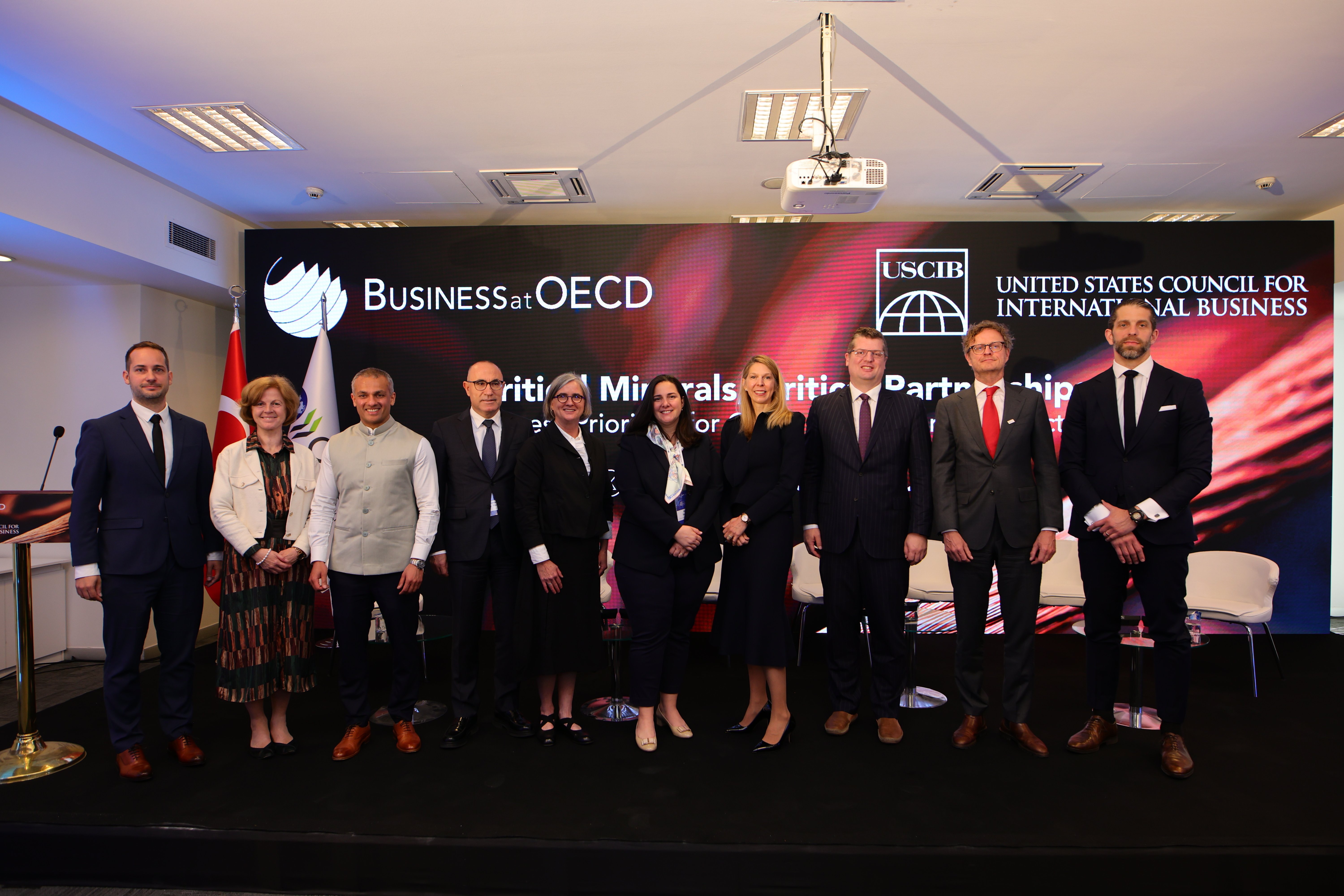 Left to right: our Global Director Dominik Kümmerle, our Executive Director Hanni Rosenbaum, ICMM's Rohitesh Dhawan, Demir Export A.Ş.' Ramazan Yön, Microsoft's Carol Anderson, Bureau of International Recycling (BIR)'s Alev Somer, USCIB's Kristen Kaufman, the Mining Association of Canada's Ben Chalmers, Ambassador and Permanent Representative of the Netherlands to the OECD's Jochem Wiers, and J.P. Morgan's Kenan Arkan.