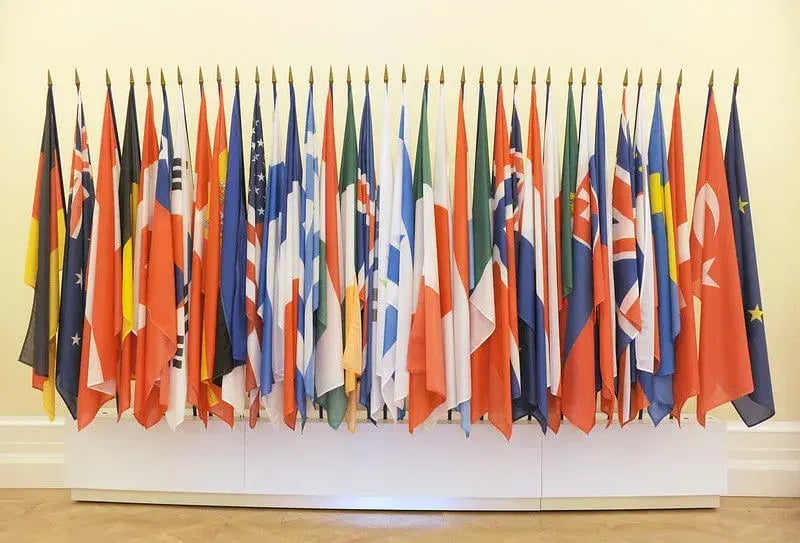 oecd-flags-chateau
