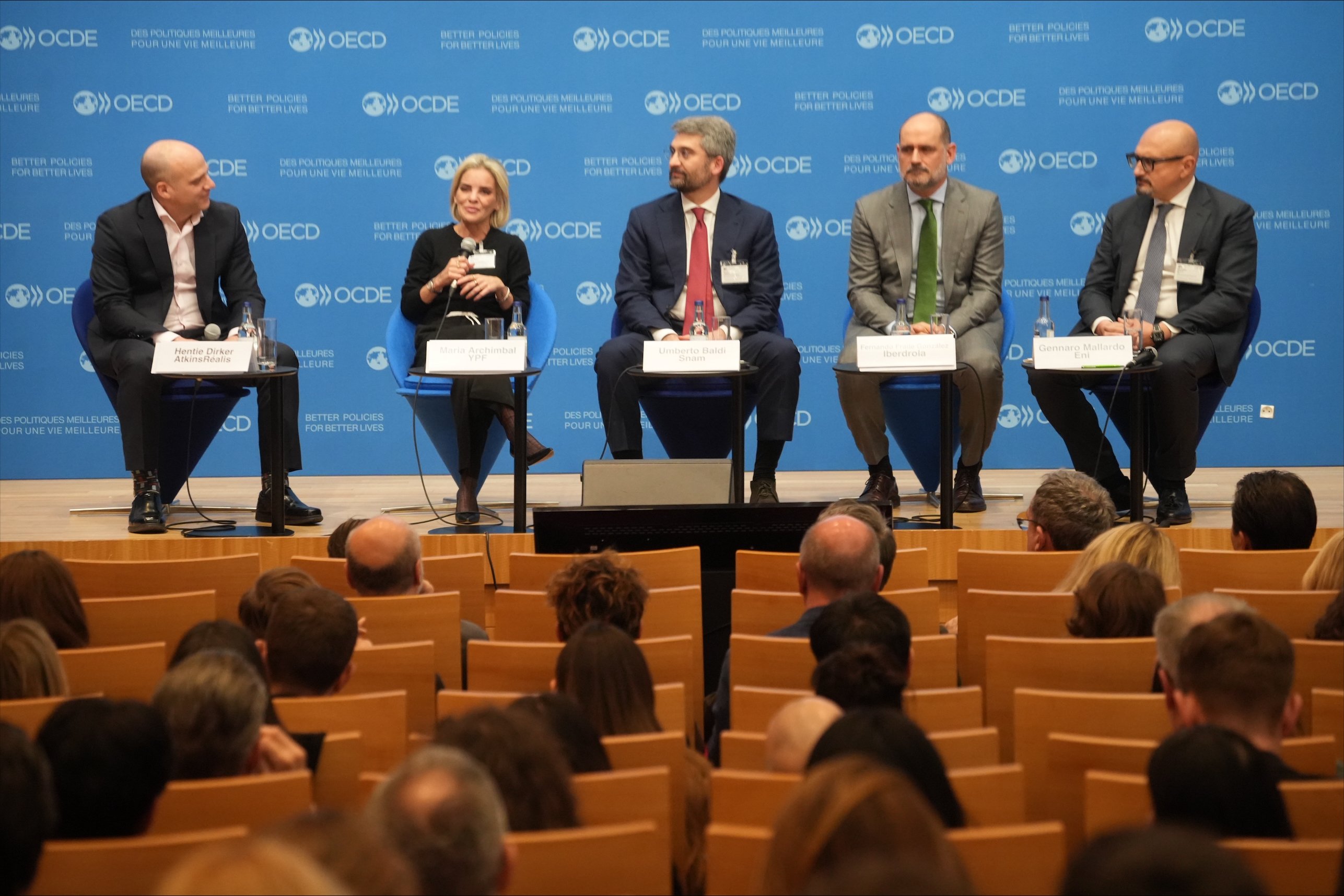 Left to right: Panel 2 moderated by our Integrity and Anti-Corruption Committee Vice-Chair and AtkinsRéalis' Hentie Dirker, included YPF's Maria Archimbal, our Integrity and Anti-Corruption Committee Vice-Chair and Snam's Umberto Baldi, Iberdrola's Fernando Fraile González, and Eni's Gennaro Mallardo.